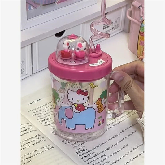 Cốc Nước Xoay Hình Hello Kitty